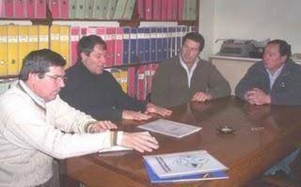 Reflot� el proyecto para instalar una planta aceitera en Gorostiaga