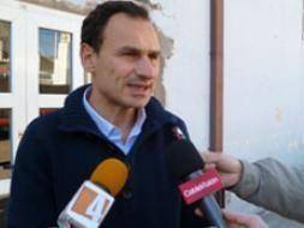 Bruera encabez� plenario en Bah�a Blanca, sin la presencia del Intendente Breitenstein