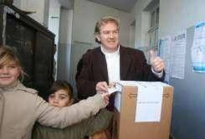 En la oposici�n perfilan internas en 5 municipios
