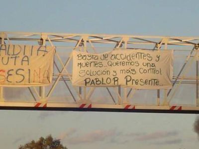 Tras la muerte de un joven del barrio Los Gallitos, vecinos cortaron la ruta 5