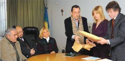 DESAG�ES PLUVIALES Se licit� la obra en Pergamino
