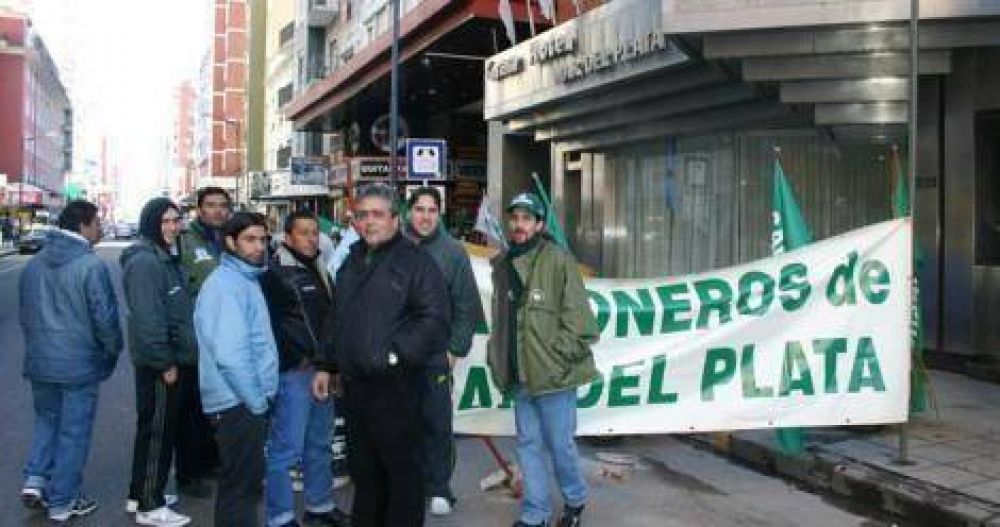 Un paro de camioneros que Moyano no resuelve