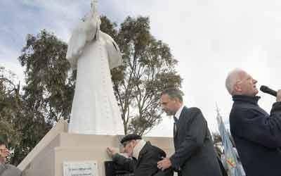 Buzzi homenaje� ayer a Don Bosco