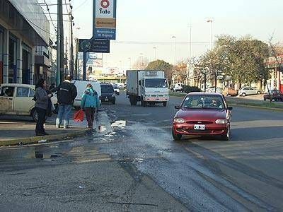 LOMAS DE ZAMORA Tras los reclamos, instalar�n un sem�foro en Juan XXIII y Bustos
