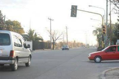Quejas de vecinos y conductores Los vecinos siguen pidiendo una soluci�n con los sem�foros
