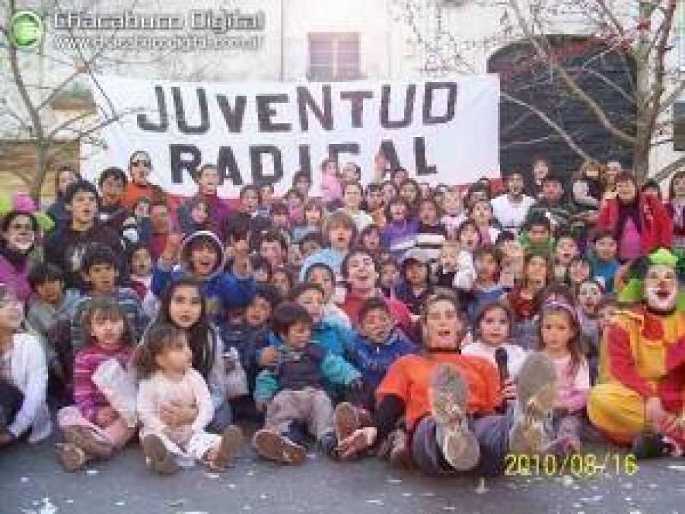 La Juventud Radical festej� el D�a del Ni�o