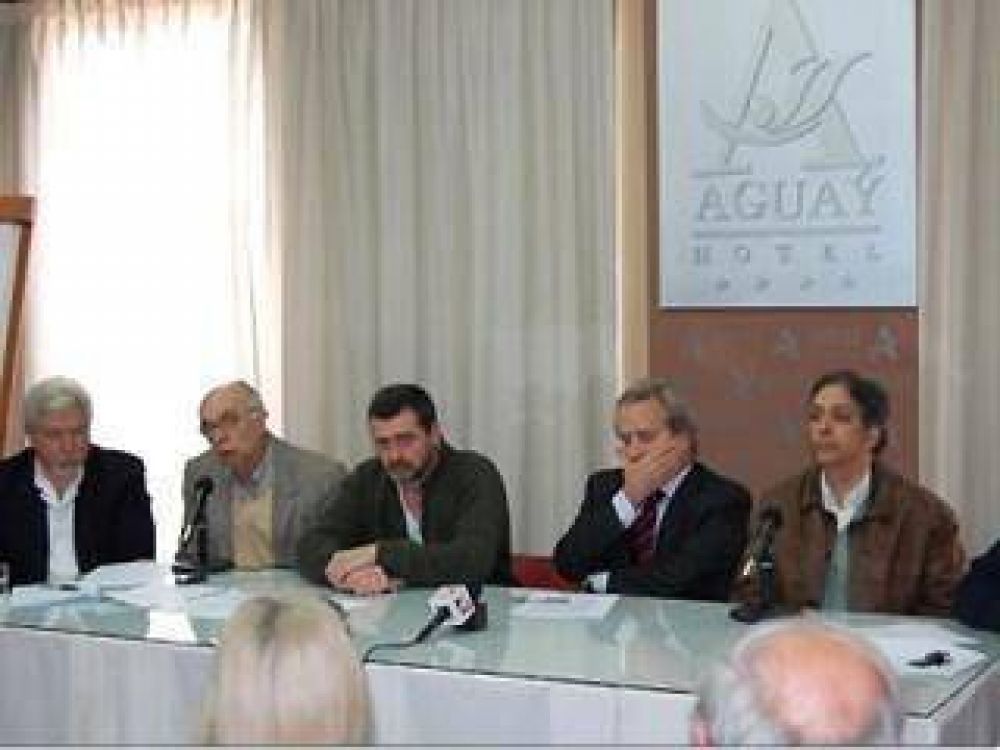 La Asamblea de Gualeguaych� aclar� que el conflicto por Botnia �no est� cerrado�