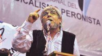 En campa�a, Hugo Moyano ya trabaja por un presidente sindicalista