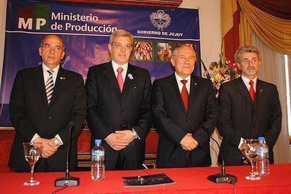Dom�nguez: La Naci�n tiene que ser la interpretaci�n m�s acabada de los sentimientos de los gobiernos provinciales