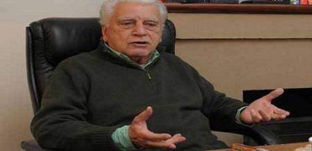 Cafiero critic� a Duhalde por haberse acercado a H. Biolcati