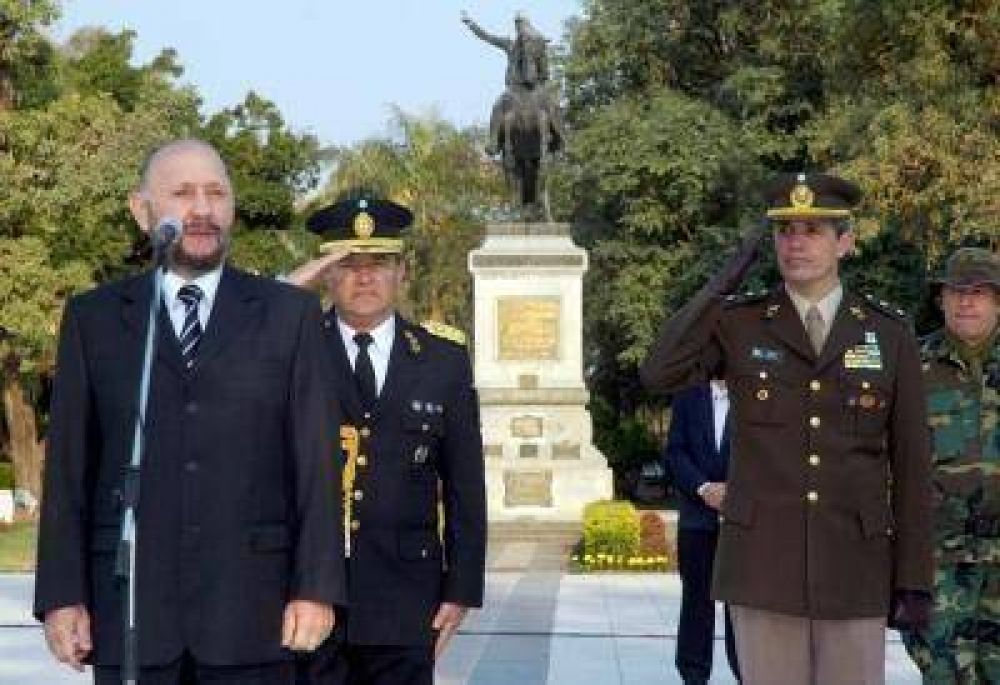 Insfr�n encabez� el acto de homenaje al General San Mart�n
