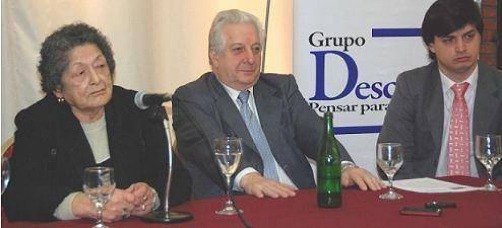 "N�stor, Cristina y Daniel forman parte de esa generaci�n que falta�
