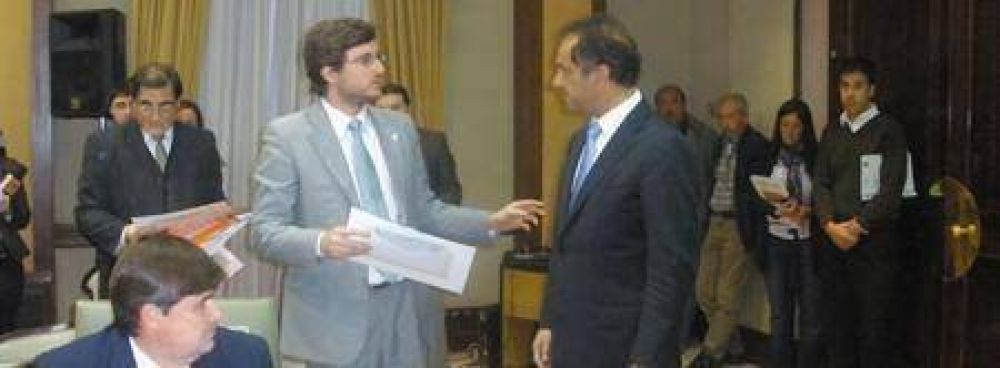 Lucas Ghi recibi� financiamiento para la construcci�n del Jard�n N� 15