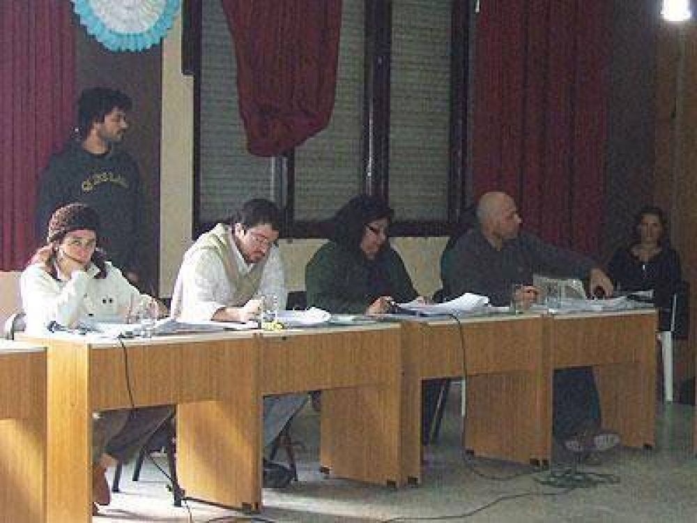 ECHEVERR�A | CONCEJO DELIBERANTE Fue a comisi�n el proyecto para evitar la instalaci�n del matadero de pollos