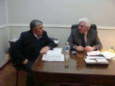 Brasca se reuni� con funcionario del equipo de Casal
