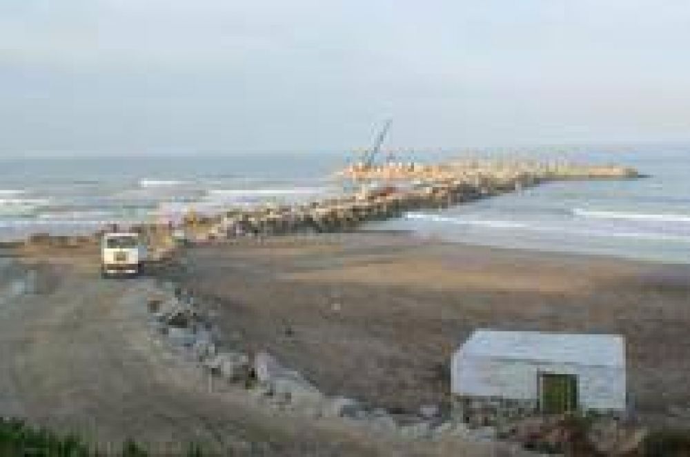 Obras de defensa costera en playas del norte est�n en un 70%