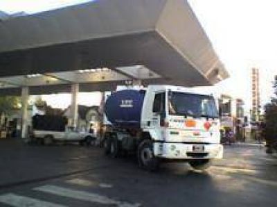 Temen posibles cierres de estaciones de servicio