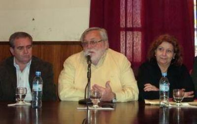 Reuni�n de los peronistas K de la regi�n