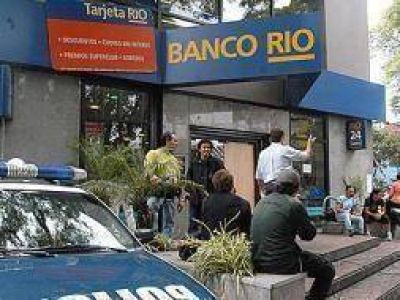Condenan a 14 a�os de prisi�n al cerebro del "robo del siglo"