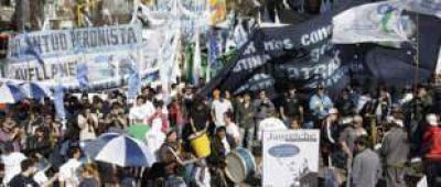 Vicente L�pez La Juventud Peronista apoya a los Kirchner frente a la Quinta de Olivos