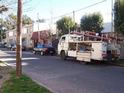  En 157 entre 7 y 8 Robaron cables de luz