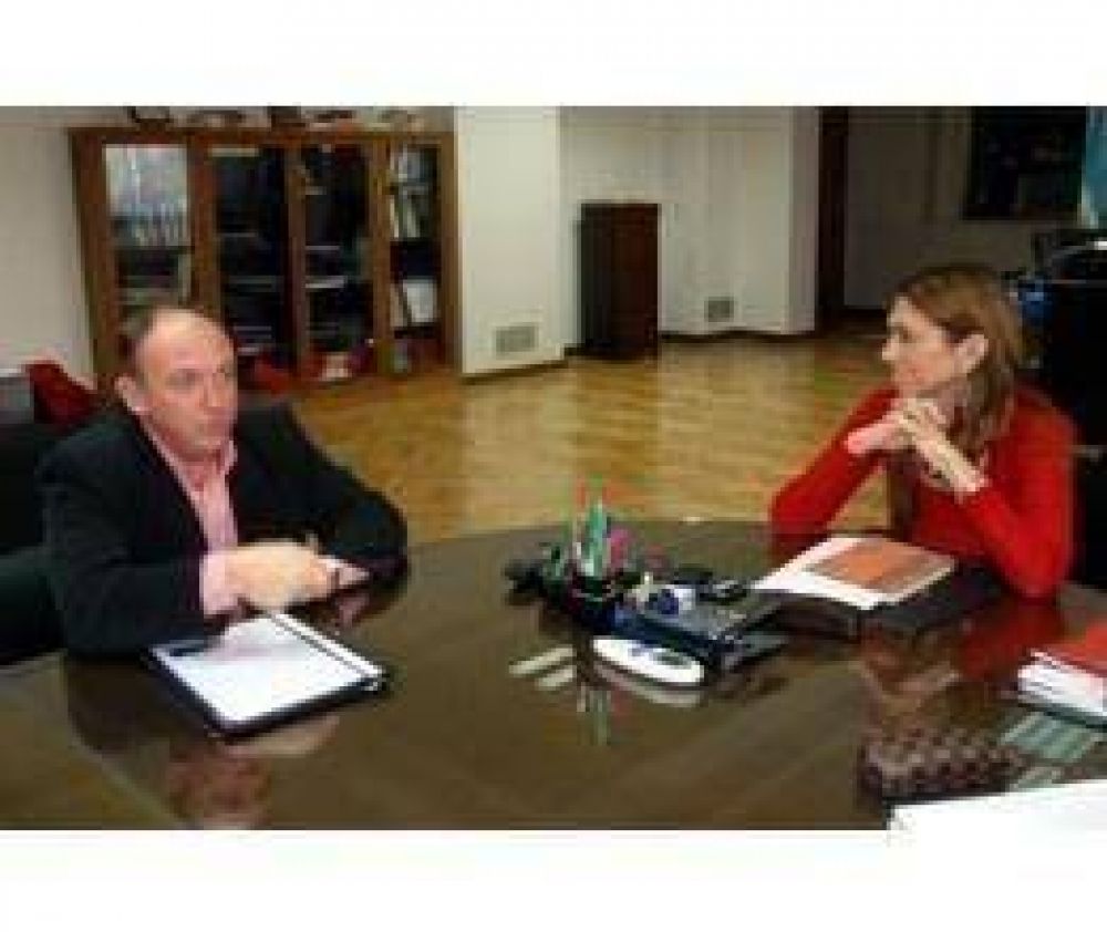 Carignani se reuni� con la ministra Giorgi