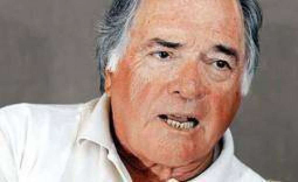 Luis Barrionuevo pas� por la provincia para reclutar fuerzas anti K