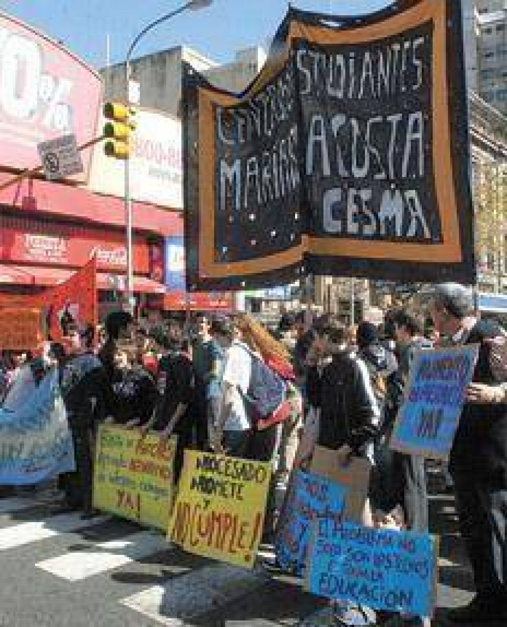 Soluci�n policial al conflicto en las escuelas