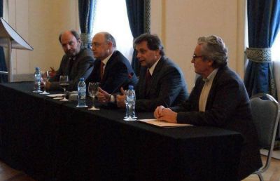 Colectividades participar�n en la reuni�n de Jefes de Estado