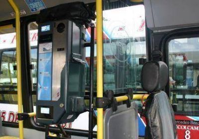 Buscar abaratar los costos de la Tarjeta de Aproximaci�n y que no supere los $ 2