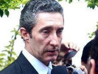 Dindart le pidi� a Atsa que haga "un paro a la japonesa"