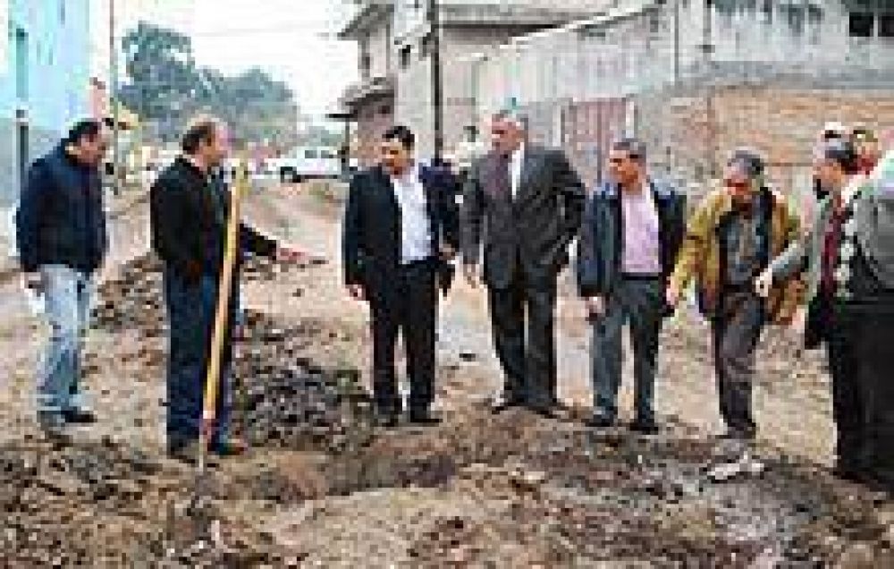�Despu�s de mucho tiempo los pedidos de pavimento de los vecinos se concretaron� 