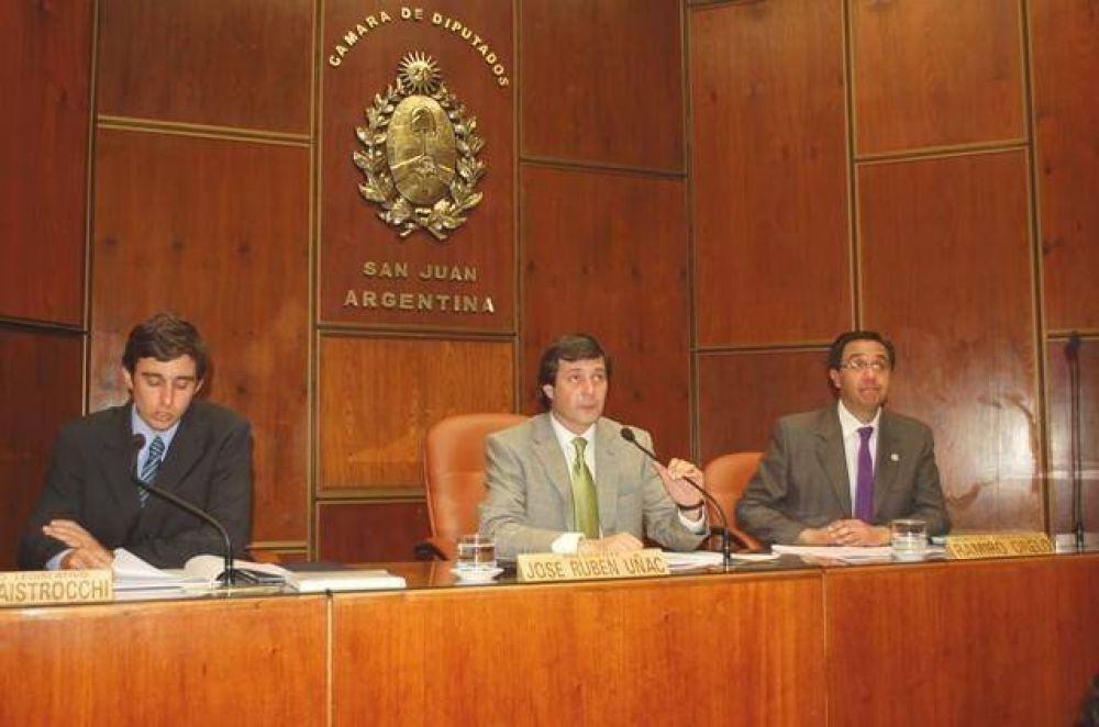 Aprobaron por unanimidad la Ley de Reforma Pol�tica