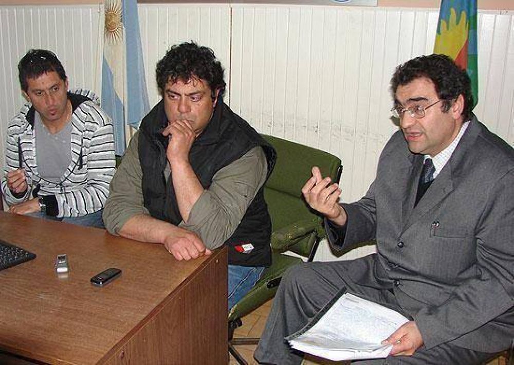 El Sindicato de Municipales present� 6.000 fojas y el Ejecutivo las devolvi� porque son fotocopias 