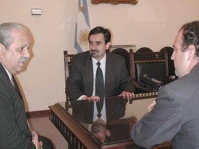 Mayoral reactiv� sus cr�ticas contra la pol�tica minera del FCS