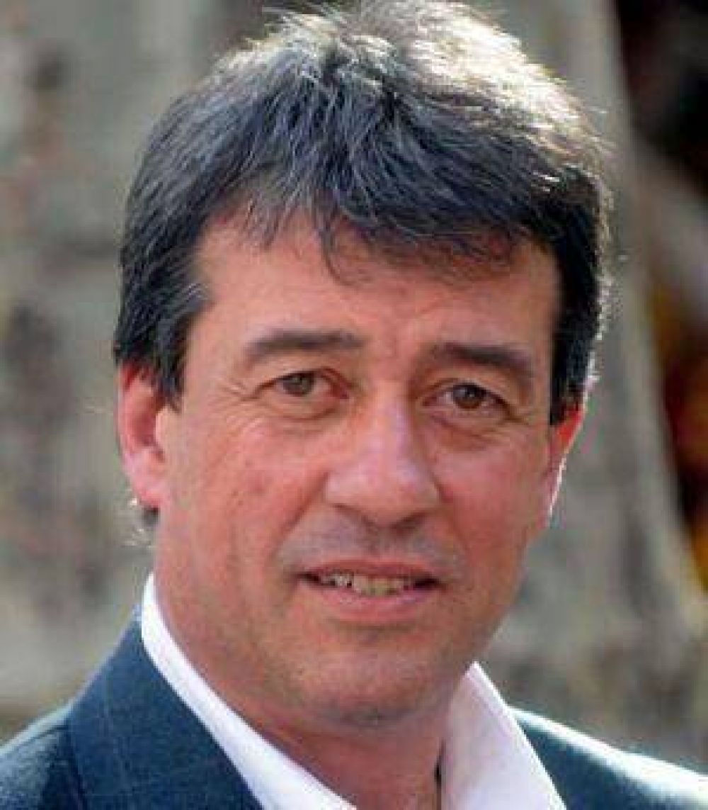 El PJ busca candidato a gobernador para 2011