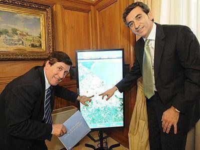 LANUS | VISITA OFICIAL D�az P�rez y Randazzo se reunieron por los DNIs digitalizados