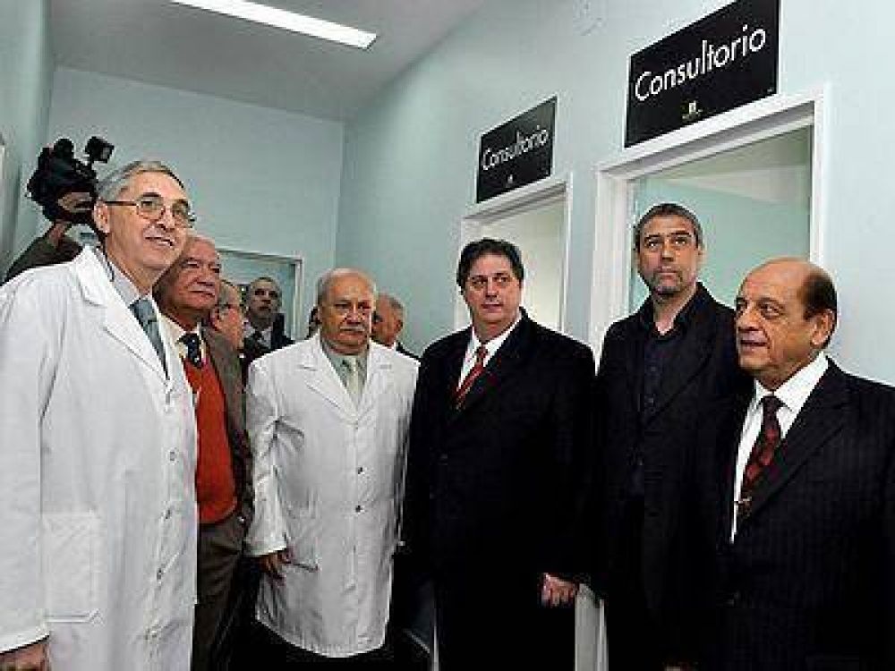 AVELLANEDA | M�S DE 1.300.000 DE PESOS Collia inaugur� obras en el Hospital Fiorito