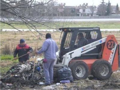 El Municipio contin�a con la limpieza de microbasurales