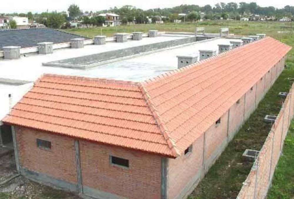 Jose C. Paz  La Alcald�a y el COM se inaugurar�n en septiembre