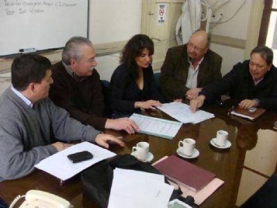  Ante el senador Ferreyra Gestiones para la expropiaci�n de terrenos