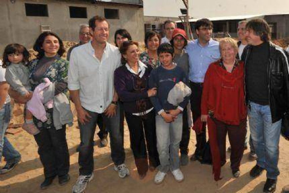 En Areco El ministro de Econom�a anticip� un super�vit fiscal m�nimo de 15 mil millones de pesos para este a�o