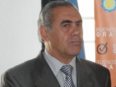 La verdadera reforma pol�tica �tiene que ver con la descentralizaci�n de los recursos�