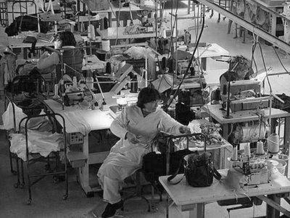  Crece la tensi�n e incertidumbre ante la falta de respuestas sindicales