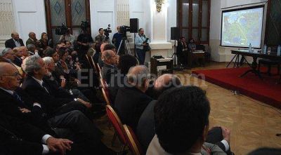 Nuevo Puerto de Santa Fe: lanzaron la convocatoria a inversores