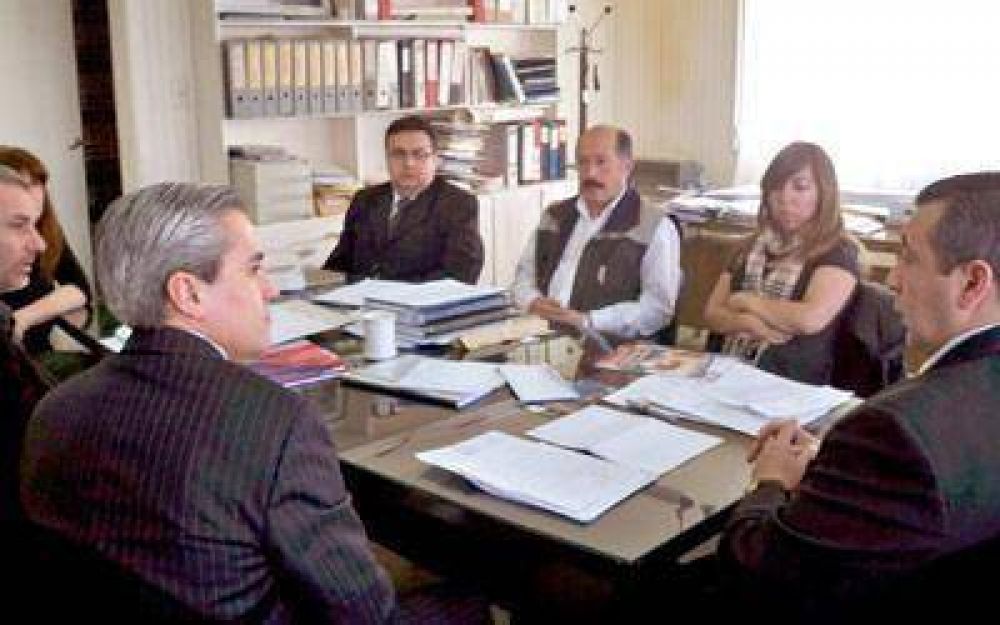 Brindan detalles de los avances para C�ndor Cliff y La Barrancosa