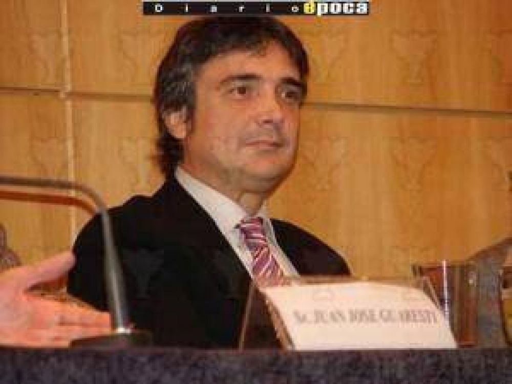 Debate entre Artaza y empresarios por cambios en contratos de trabajo