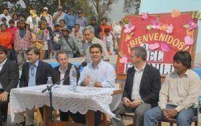 Capitanich escuch� las voces abor�genes sobre organizaci�n del municipio 