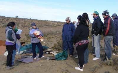 Polic�as de Caleta Olivia desalojaron a ocupantes