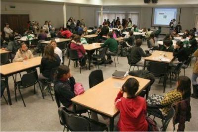 Conocer juegos, aplicar contenidos  El Municipio impuls� la III Jornada de Resoluci�n de Problemas y Matem�ticas